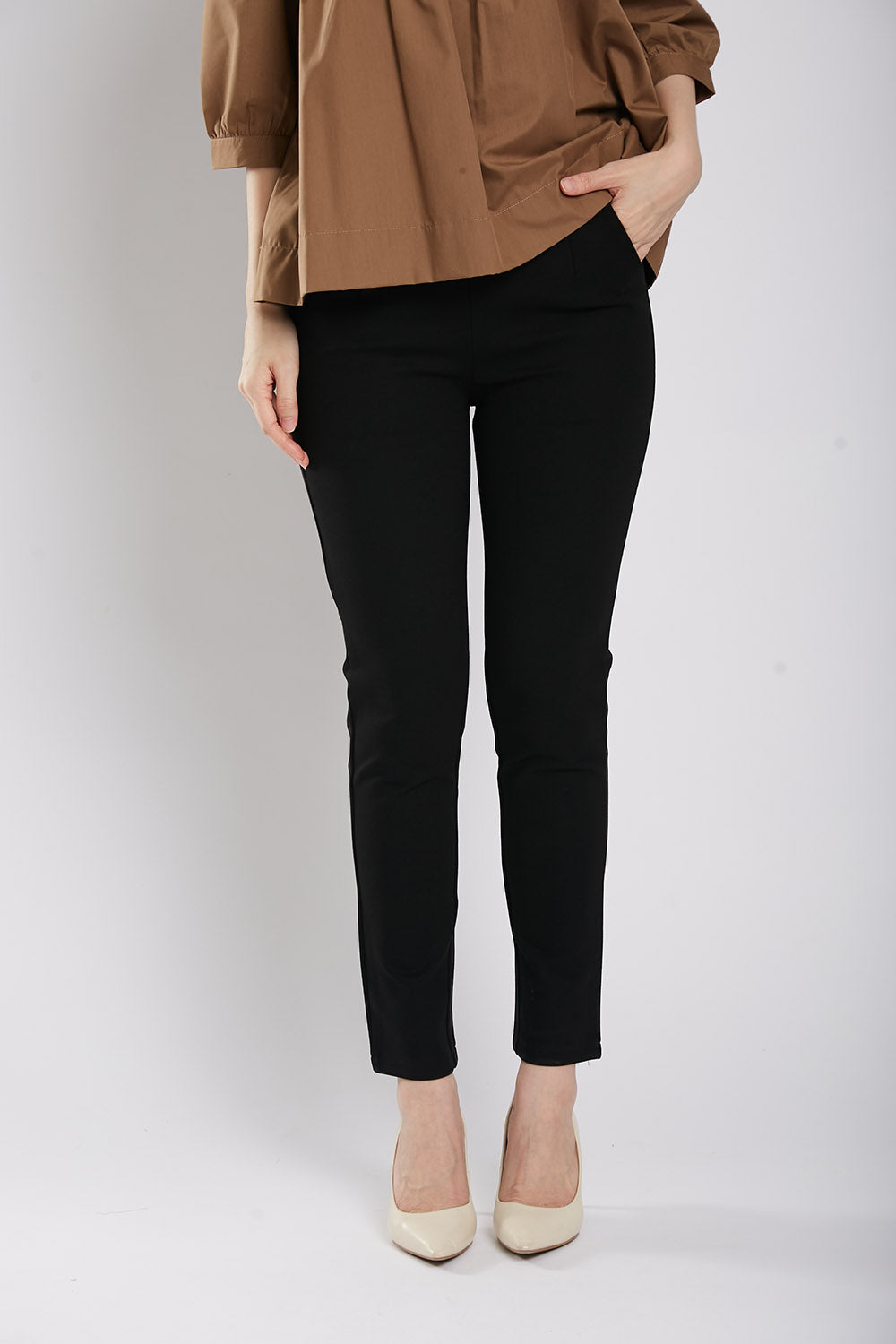 Lana Weight Ultra-Stretch Pants in Black